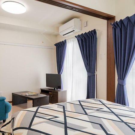 Hotel Mr.Kinjo In Tonoshiro Miyara エクステリア 写真